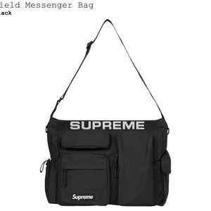 Supreme Messenger Bag in Black